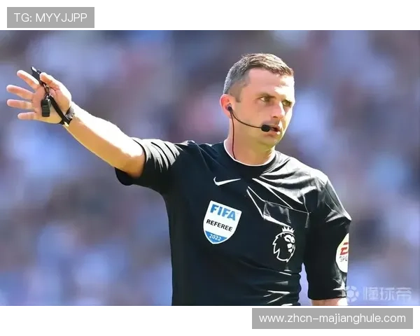 英超裁判奥利弗双红事件引发广泛讨论 判罚尺度成为焦点